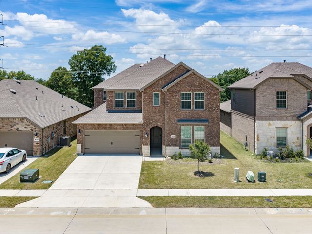 3717 Tracewood Bend, Aubrey, TX 76227