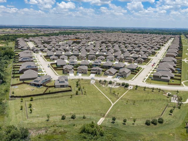 3717 Tracewood Bend, Aubrey, TX 76227