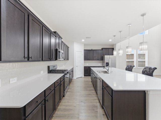 3717 Tracewood Bend, Aubrey, TX 76227