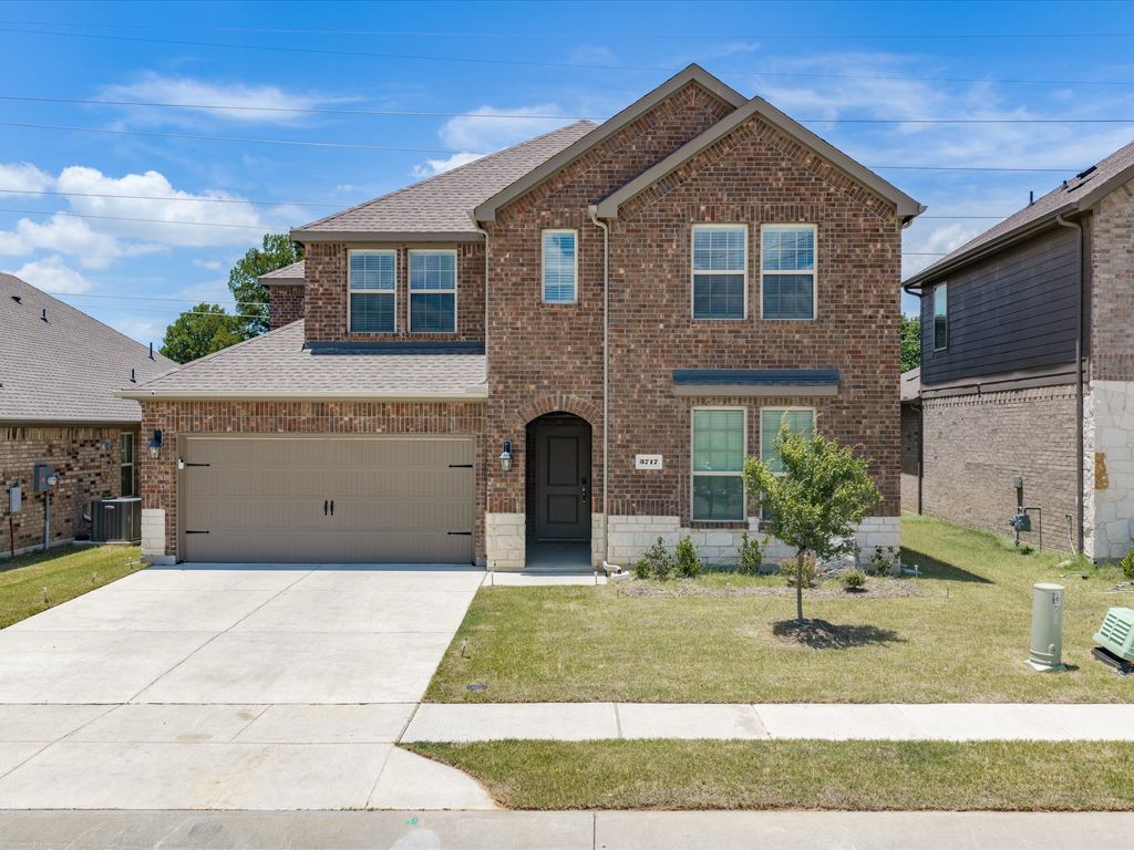3717 Tracewood Bend, Aubrey, TX 76227