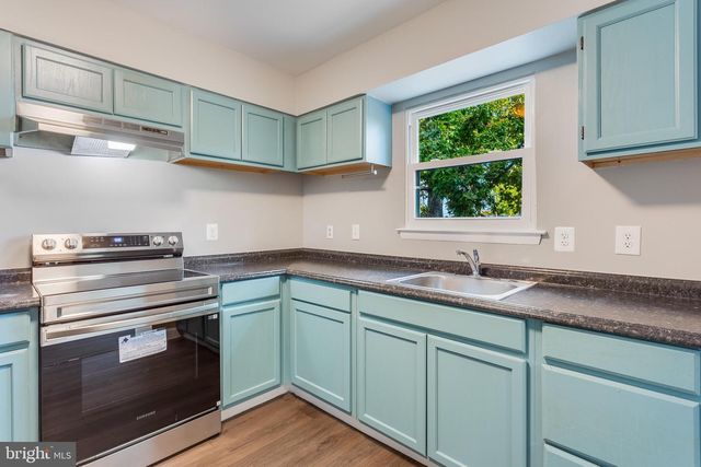 5613 GREGORY DR, Lanham, MD 20706