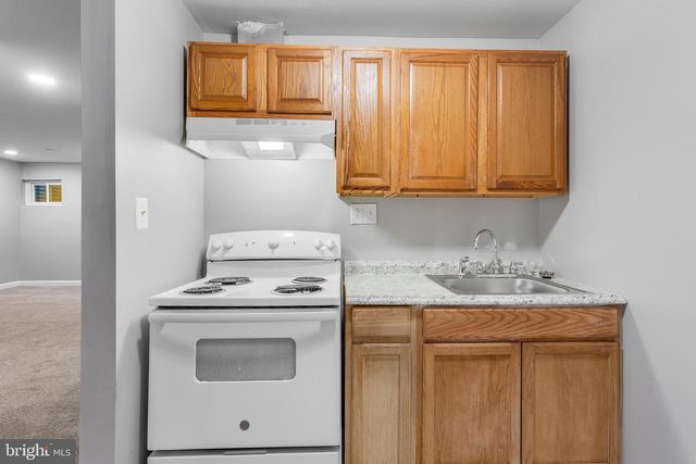 5613 GREGORY DR, Lanham, MD 20706