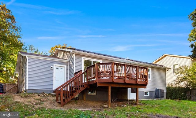 5613 GREGORY DR, Lanham, MD 20706