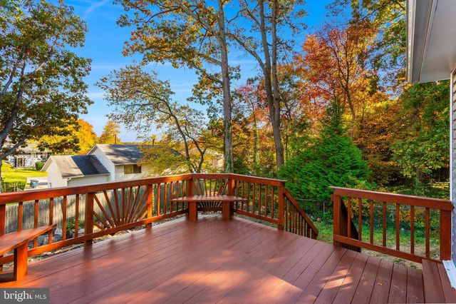 5613 GREGORY DR, Lanham, MD 20706