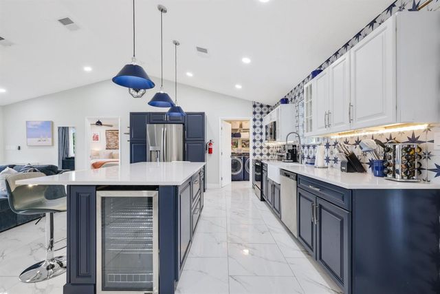 510 NE 38th Street, Deerfield Beach, FL 33064