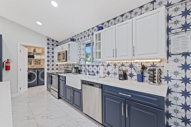 510 NE 38th Street, Deerfield Beach, FL 33064