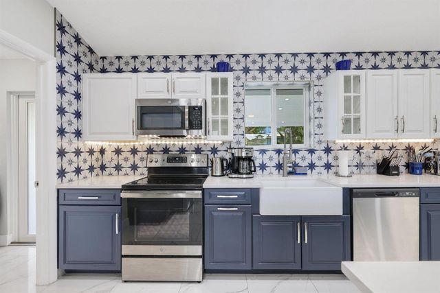 510 NE 38th Street, Deerfield Beach, FL 33064