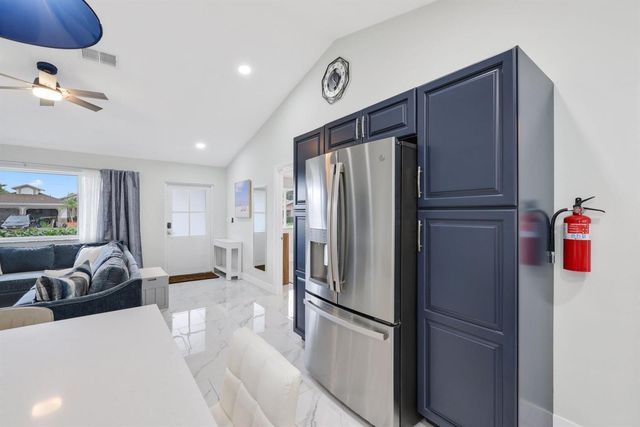 510 NE 38th Street, Deerfield Beach, FL 33064