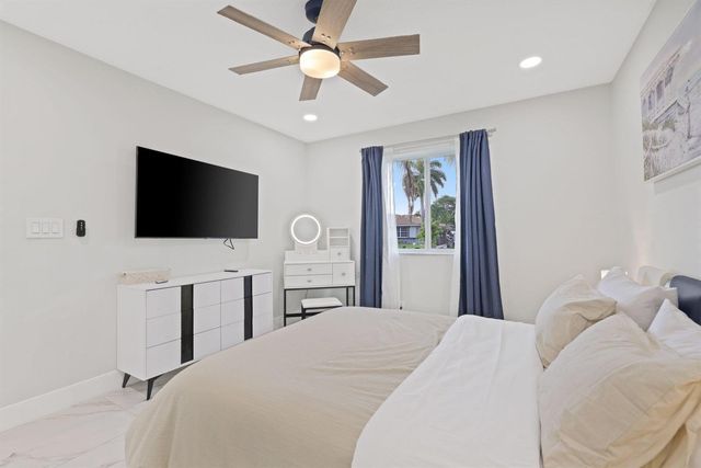 510 NE 38th Street, Deerfield Beach, FL 33064