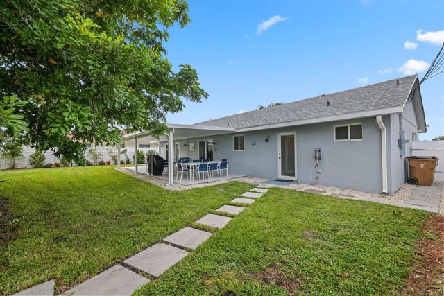 510 NE 38th Street, Deerfield Beach, FL 33064