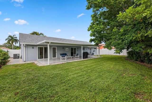 510 NE 38th Street, Deerfield Beach, FL 33064