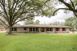 12 Jade Drive, Victoria, TX 77904