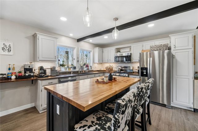 2187 Elizabeth Ct, Murrysville, PA 15632