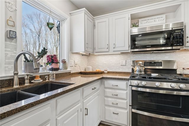 2187 Elizabeth Ct, Murrysville, PA 15632