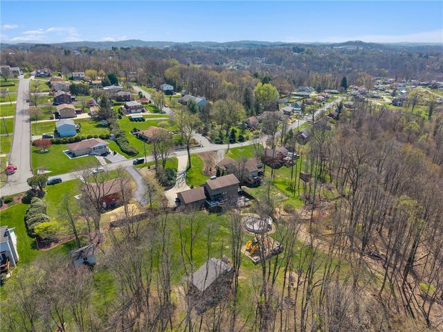 2187 Elizabeth Ct, Murrysville, PA 15632