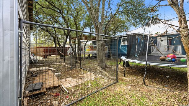 181 Dobie, Wimberley, TX 78676