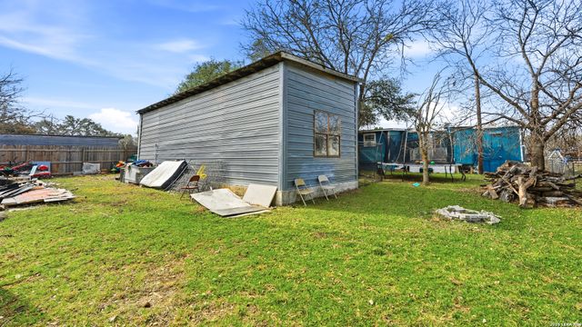 181 Dobie, Wimberley, TX 78676