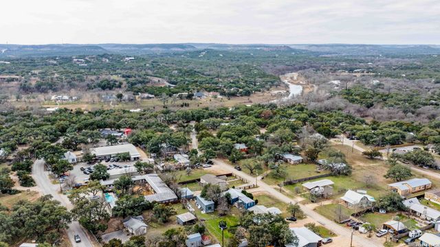 181 Dobie, Wimberley, TX 78676