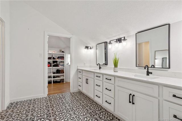 2231 W Dave Dugas Road, Sulphur, LA 70665