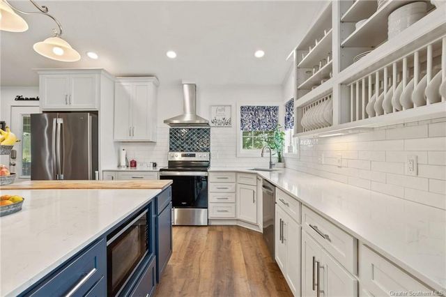 2231 W Dave Dugas Road, Sulphur, LA 70665