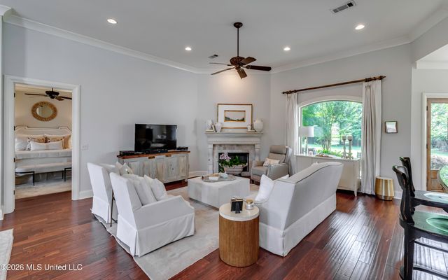 110 Meadow Park Drive, Canton, MS 39046
