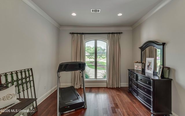110 Meadow Park Drive, Canton, MS 39046
