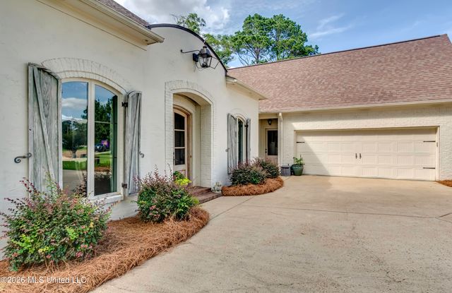 110 Meadow Park Drive, Canton, MS 39046