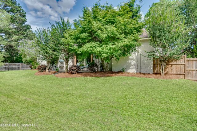 110 Meadow Park Drive, Canton, MS 39046