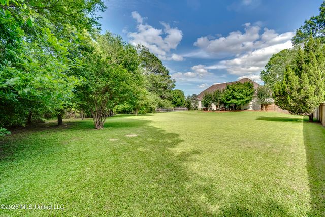 110 Meadow Park Drive, Canton, MS 39046