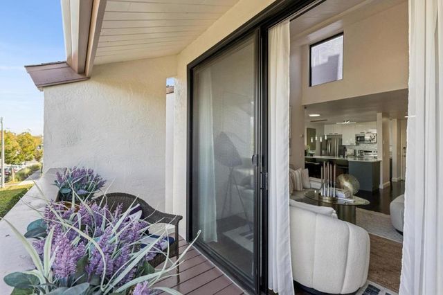 2101 Shoreline Drive 228, Alameda, CA 94501
