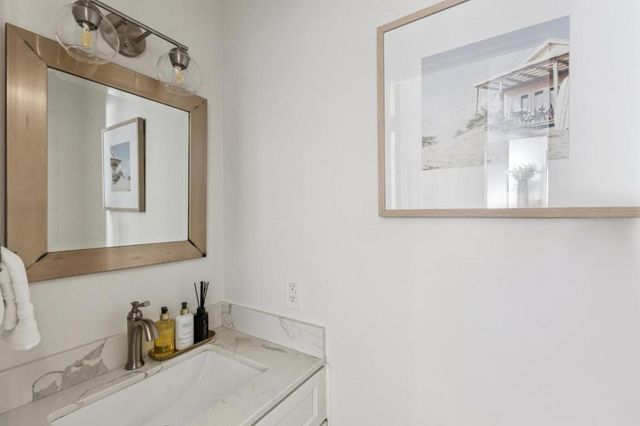 2101 Shoreline Drive 228, Alameda, CA 94501
