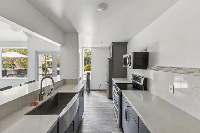 2101 Shoreline Drive 228, Alameda, CA 94501
