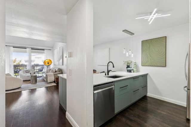2101 Shoreline Drive 228, Alameda, CA 94501