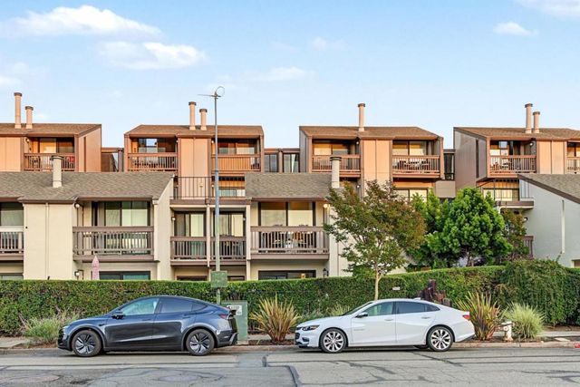 2101 Shoreline Drive 228, Alameda, CA 94501