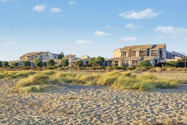 2101 Shoreline Drive 228, Alameda, CA 94501