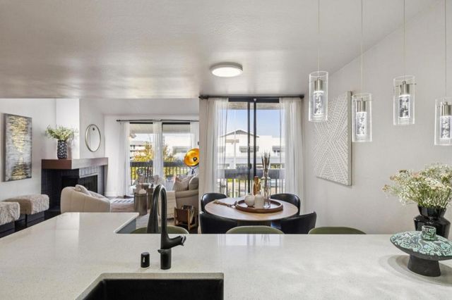 2101 Shoreline Drive 228, Alameda, CA 94501