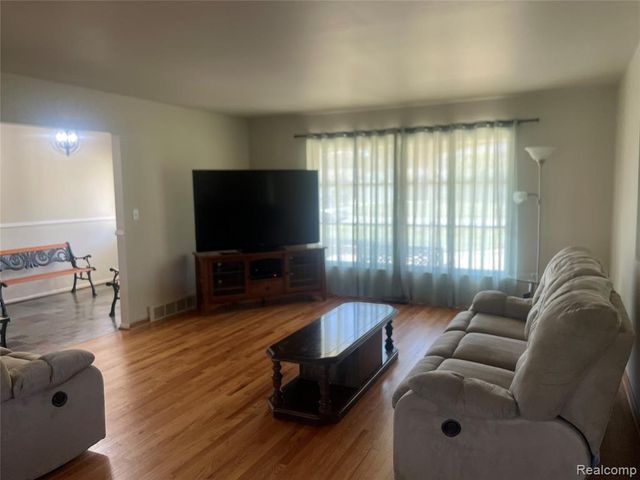 20961 Concord Street, Southfield, MI 48076