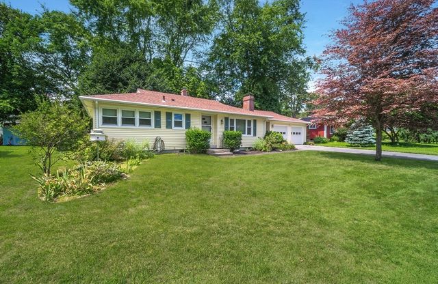 46 Wildwood Ave, Springfield, MA 01118