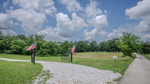 541 Rosemont Road, Irvine, KY 40336