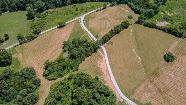 541 Rosemont Road, Irvine, KY 40336