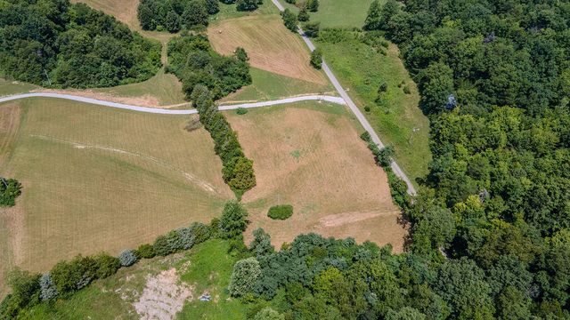 541 Rosemont Road, Irvine, KY 40336