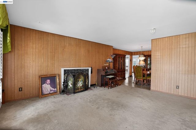 237 Goodwin St, Hayward, CA 94544