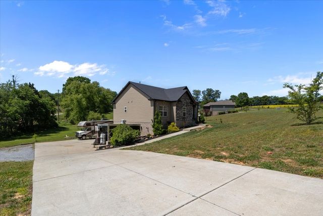 180 Alonzo Pl, Cunningham, TN 37052