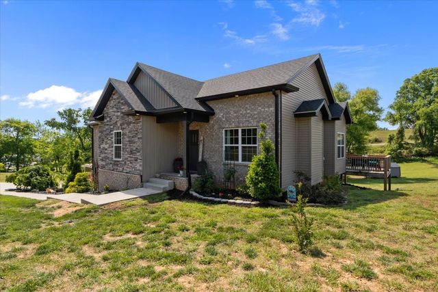 180 Alonzo Pl, Cunningham, TN 37052