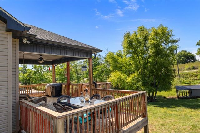 180 Alonzo Pl, Cunningham, TN 37052