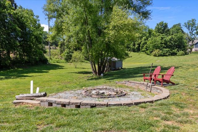 180 Alonzo Pl, Cunningham, TN 37052