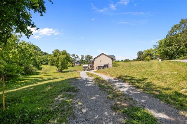 180 Alonzo Pl, Cunningham, TN 37052
