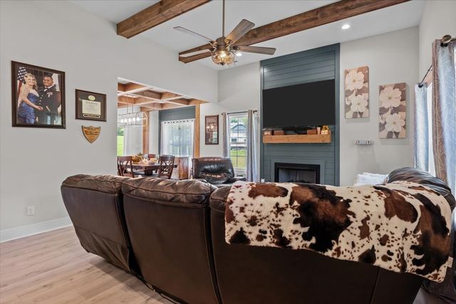 180 Alonzo Pl, Cunningham, TN 37052