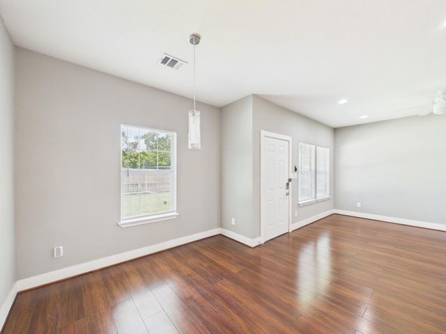 9214 Firnat Street, Houston, TX 77016