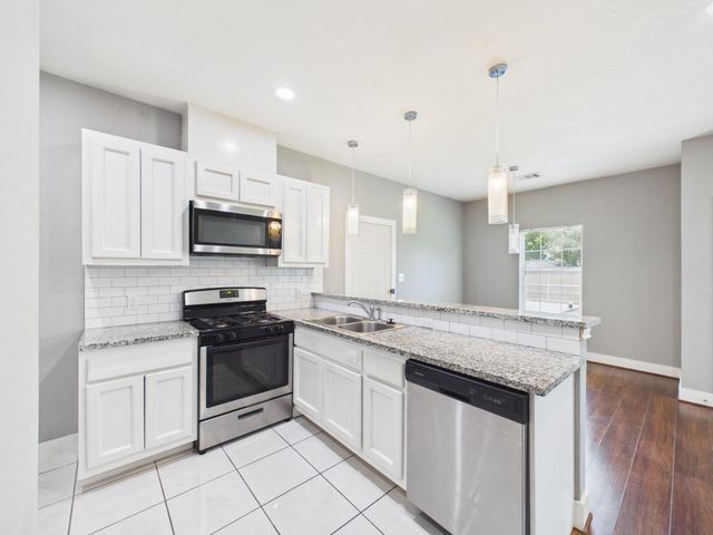 9214 Firnat Street, Houston, TX 77016